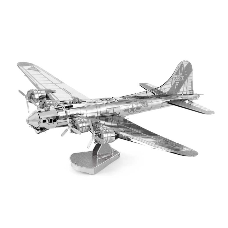 Metal Earth B-17 Flying Fortress