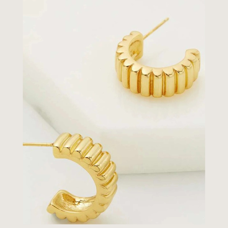Alex Gold Hoop