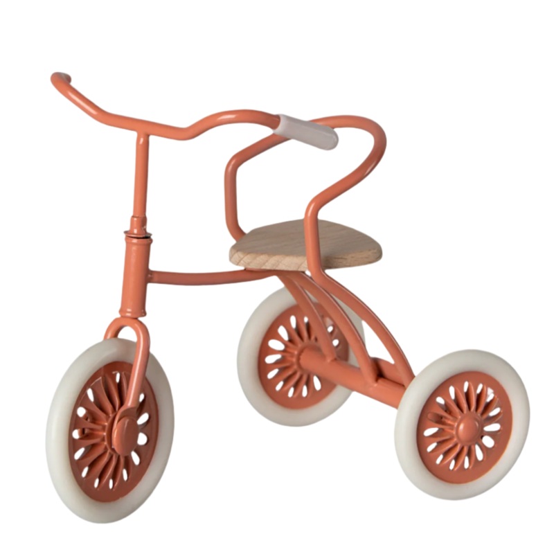 Tricycle, Coral