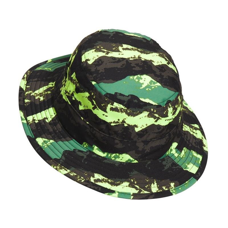 The North Face Kids’ Class V Brimmer (Deep Grass Green Mountain Panorama)