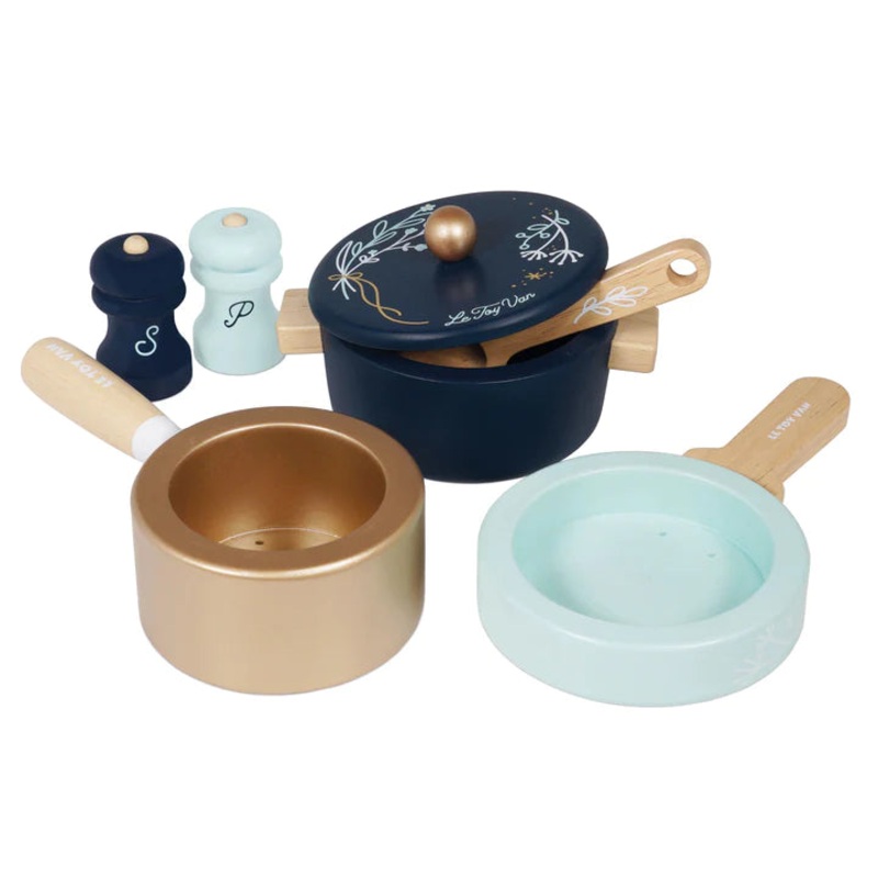 Pots & Pans Kitchen Accessories – 7 Pieces
