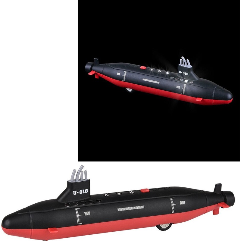 8.5 Diecast Pull Back Submarine with Light and Sound