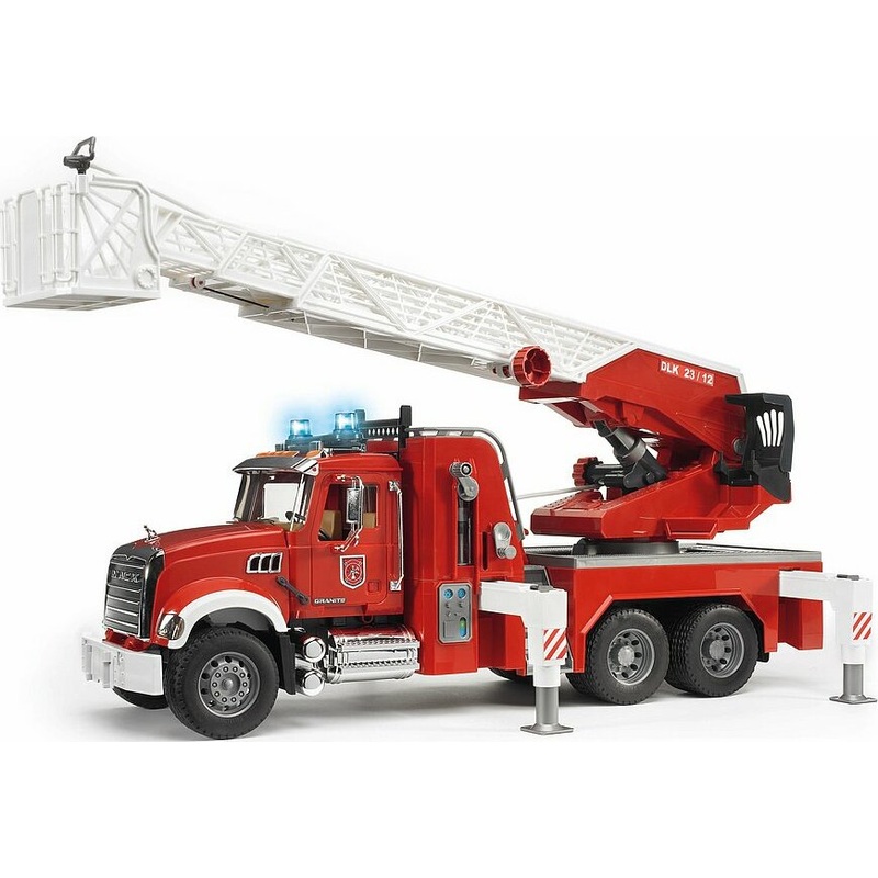 MACK Granite Fire engine with Water pump